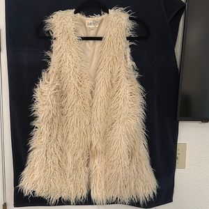 Faux hair cream vest